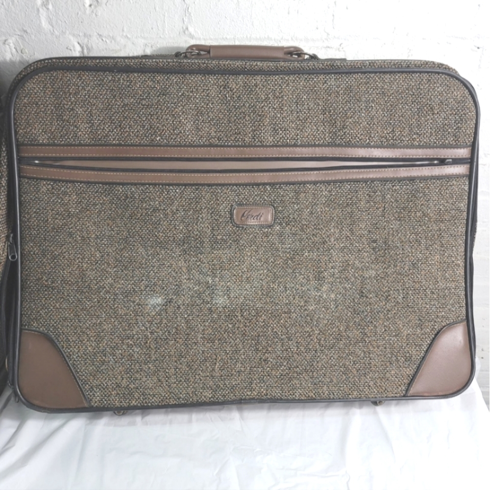Large verdi vintage cloth rolling luggage bag